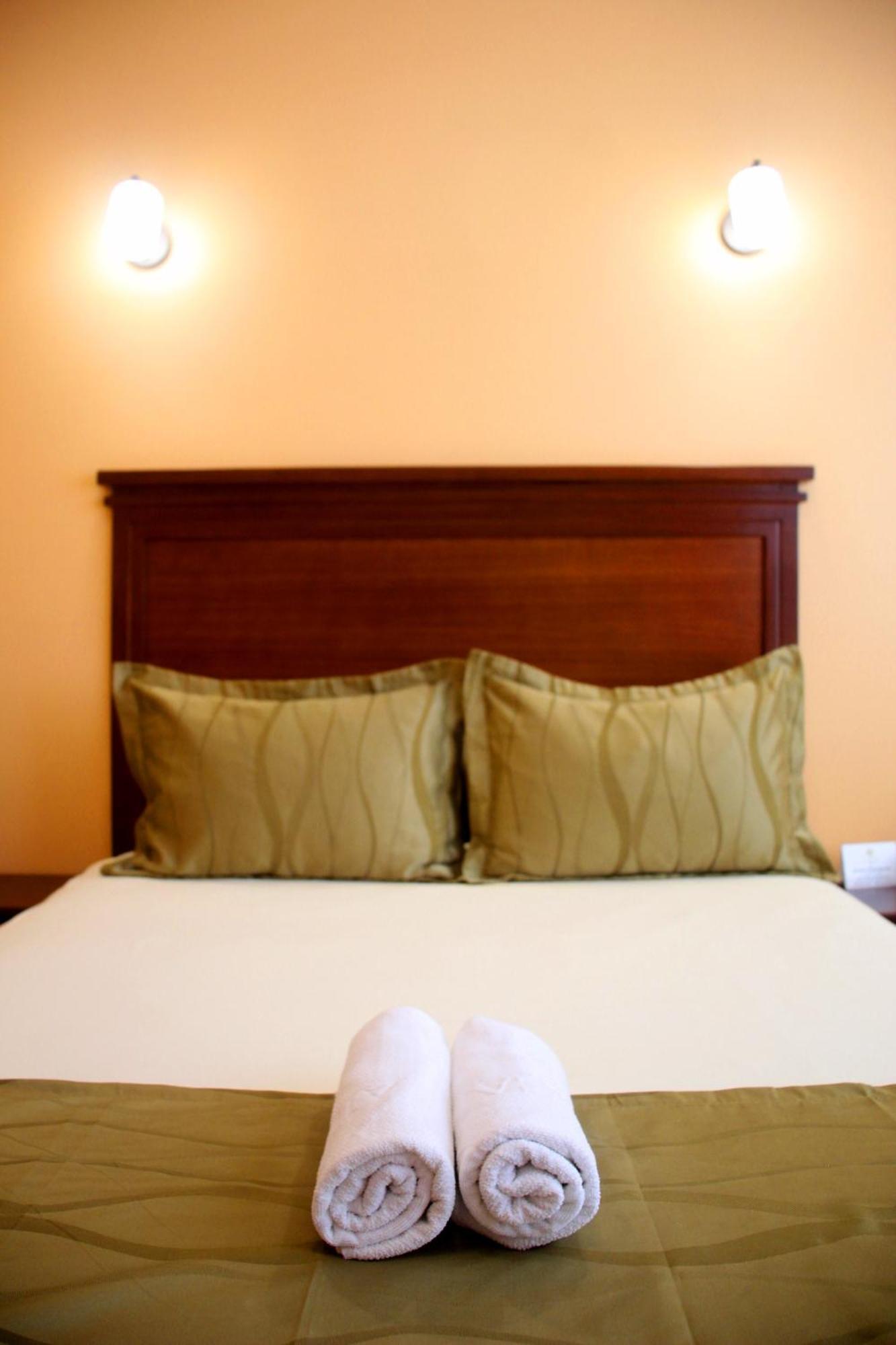 Hostal California Inn Guayaquil Exterior foto